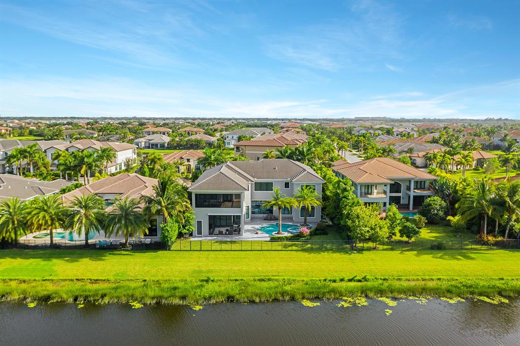 Seven Bridges - Residential