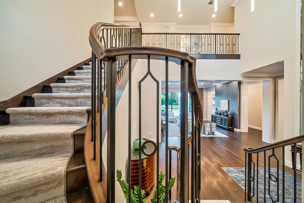 Seven Bridges - Residential