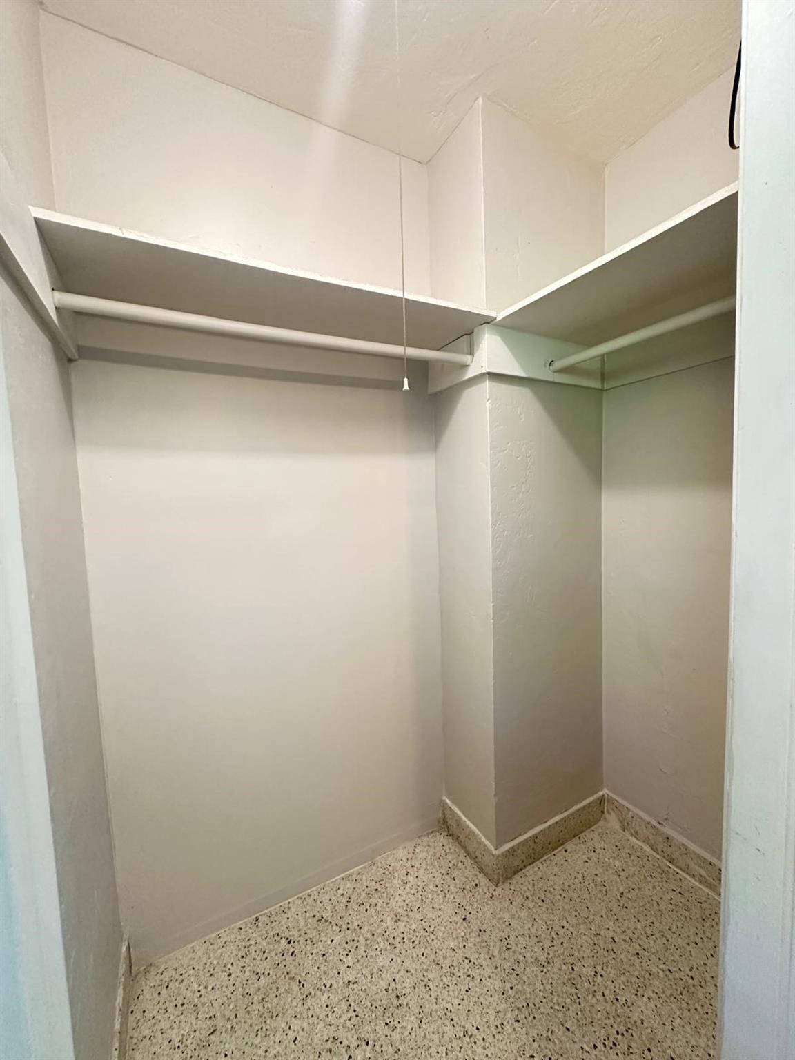 HOLLYWOOD SOUTH - Residential Lease