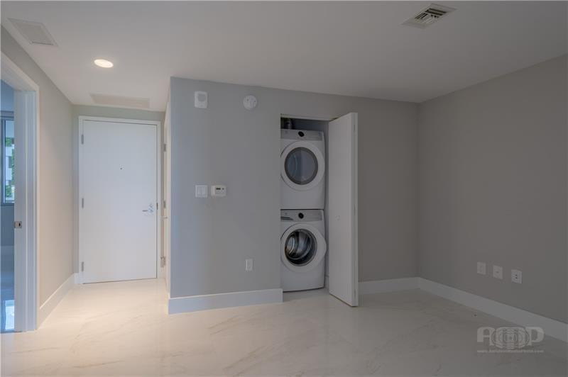 THE HARBOUR MORTH - Residential