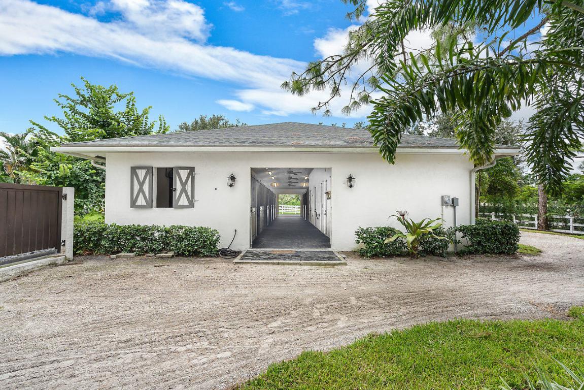 SADDLE TRAIL PARK OF WELLINGTON - Land