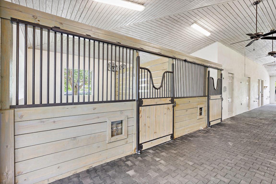 SADDLE TRAIL PARK OF WELLINGTON - Land