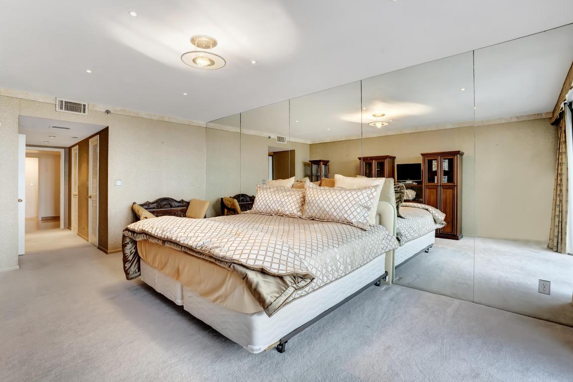 TRUMP PLAZA OF THE PALM BEACHES CONDO - Residential