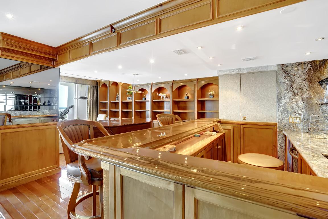 TRUMP PLAZA OF THE PALM BEACHES CONDO - Residential