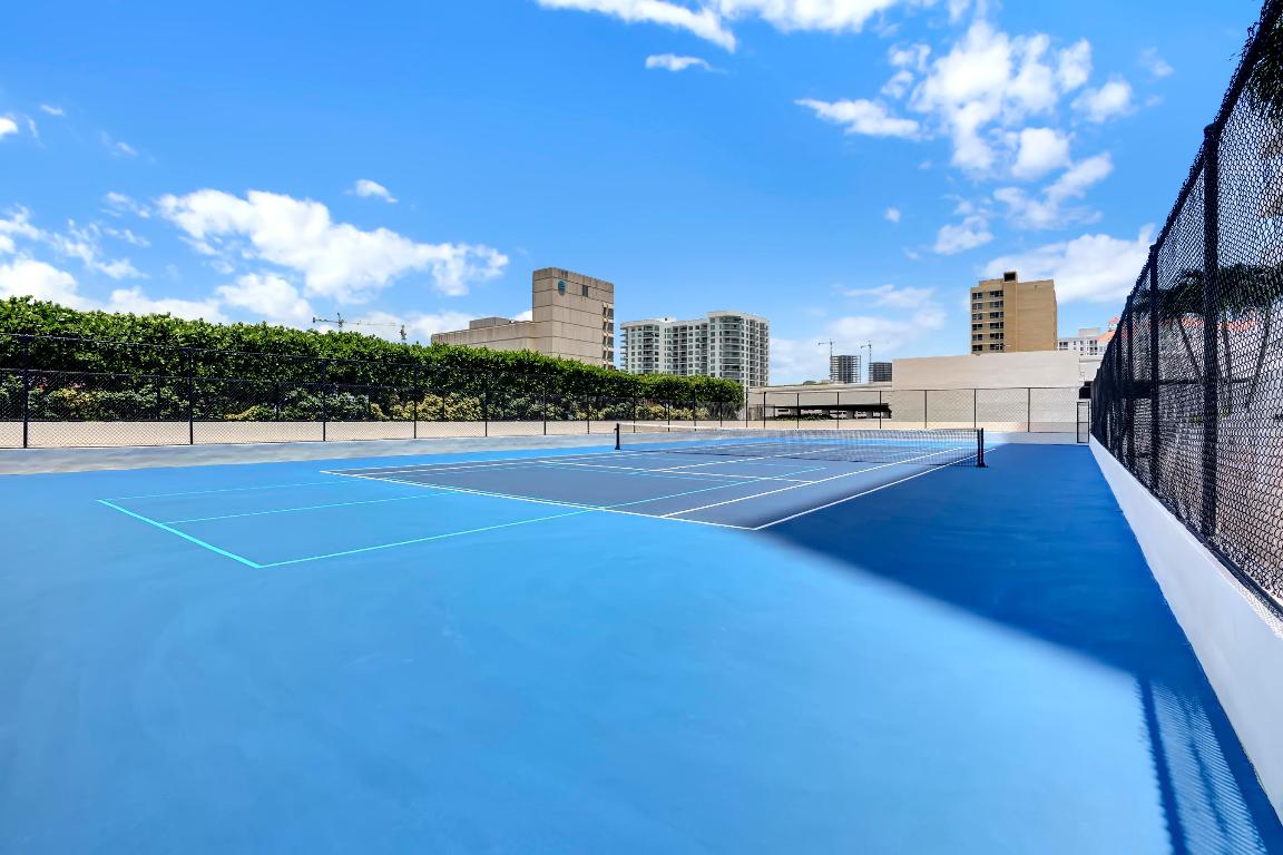 TRUMP PLAZA OF THE PALM BEACHES CONDO - Residential