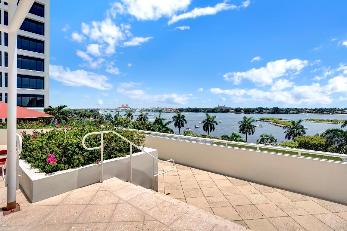 TRUMP PLAZA OF THE PALM BEACHES CONDO - Residential