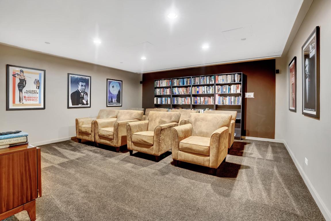 TRUMP PLAZA OF THE PALM BEACHES CONDO - Residential