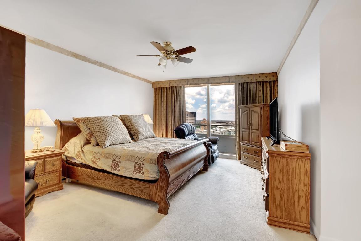 TRUMP PLAZA OF THE PALM BEACHES CONDO - Residential