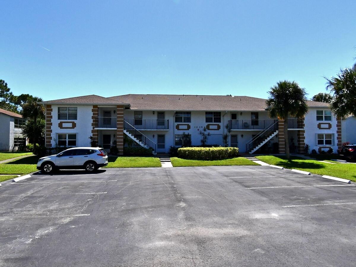 Move in ready 2 bedroom 2 full bath 1st floor unit in the wonderful 55+ Community High Point of Fort Pierce! This unit has been well maintained and features new carpet throughout! High Point of Fort Pierce not only offers a 24/7 manned gate but also an amazing variety of amenities including a pool with clubhouse, pickle-ball courts, tennis courts, shuffleboard tables, social clubs and so much more! If you're looking for security and fun this unit is the obvious choice for your next move!