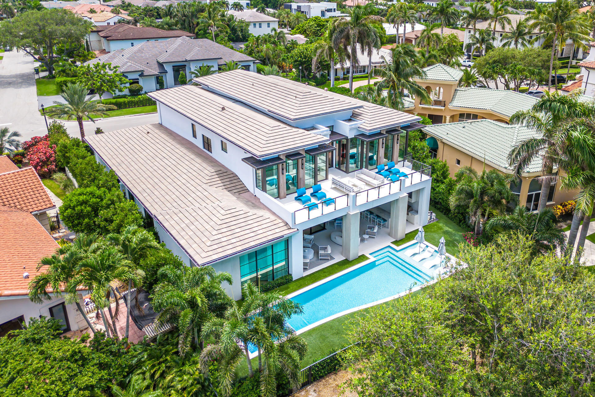 ROYAL PALM YACHT & COUNTR - Residential