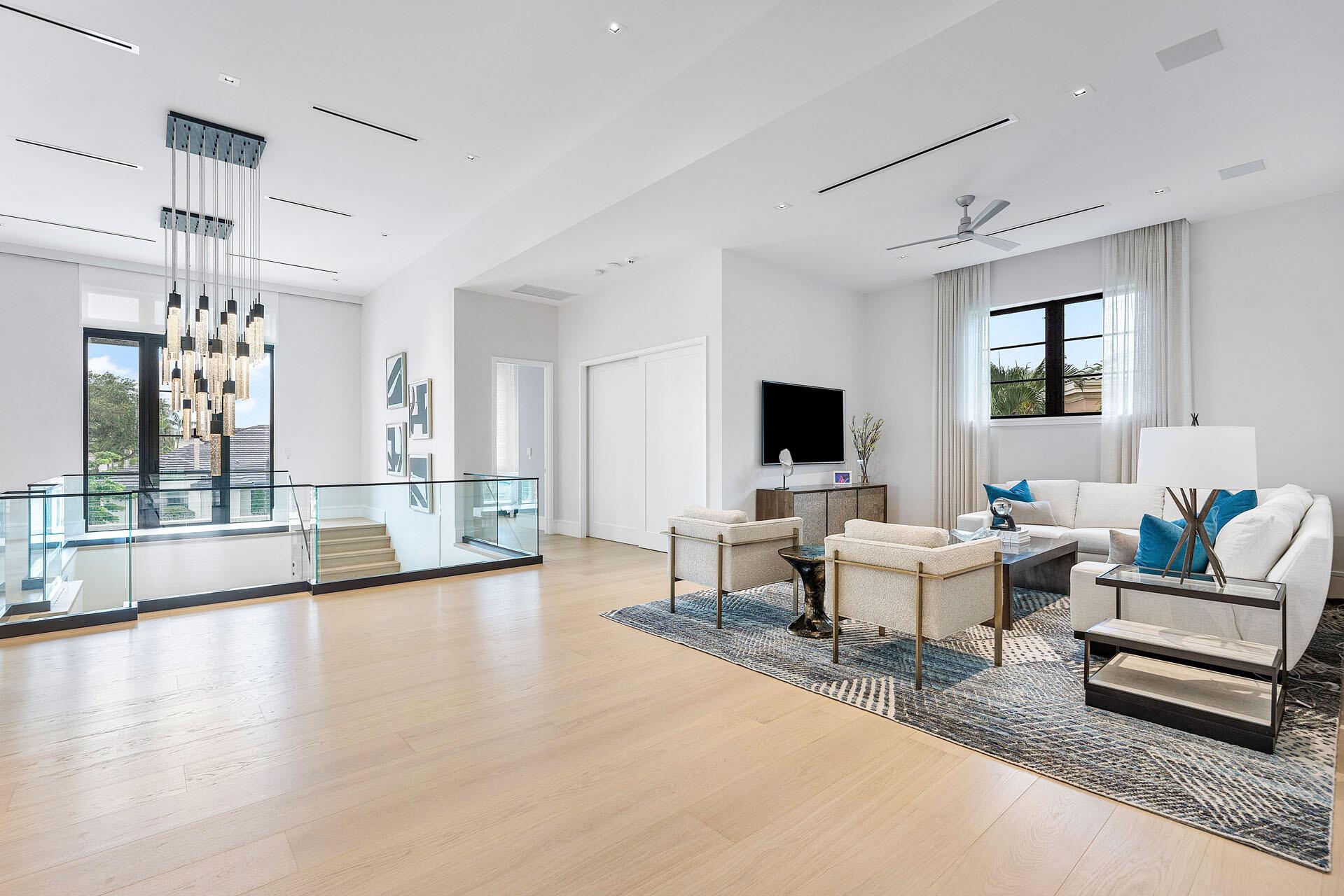 ROYAL PALM YACHT & COUNTR - Residential