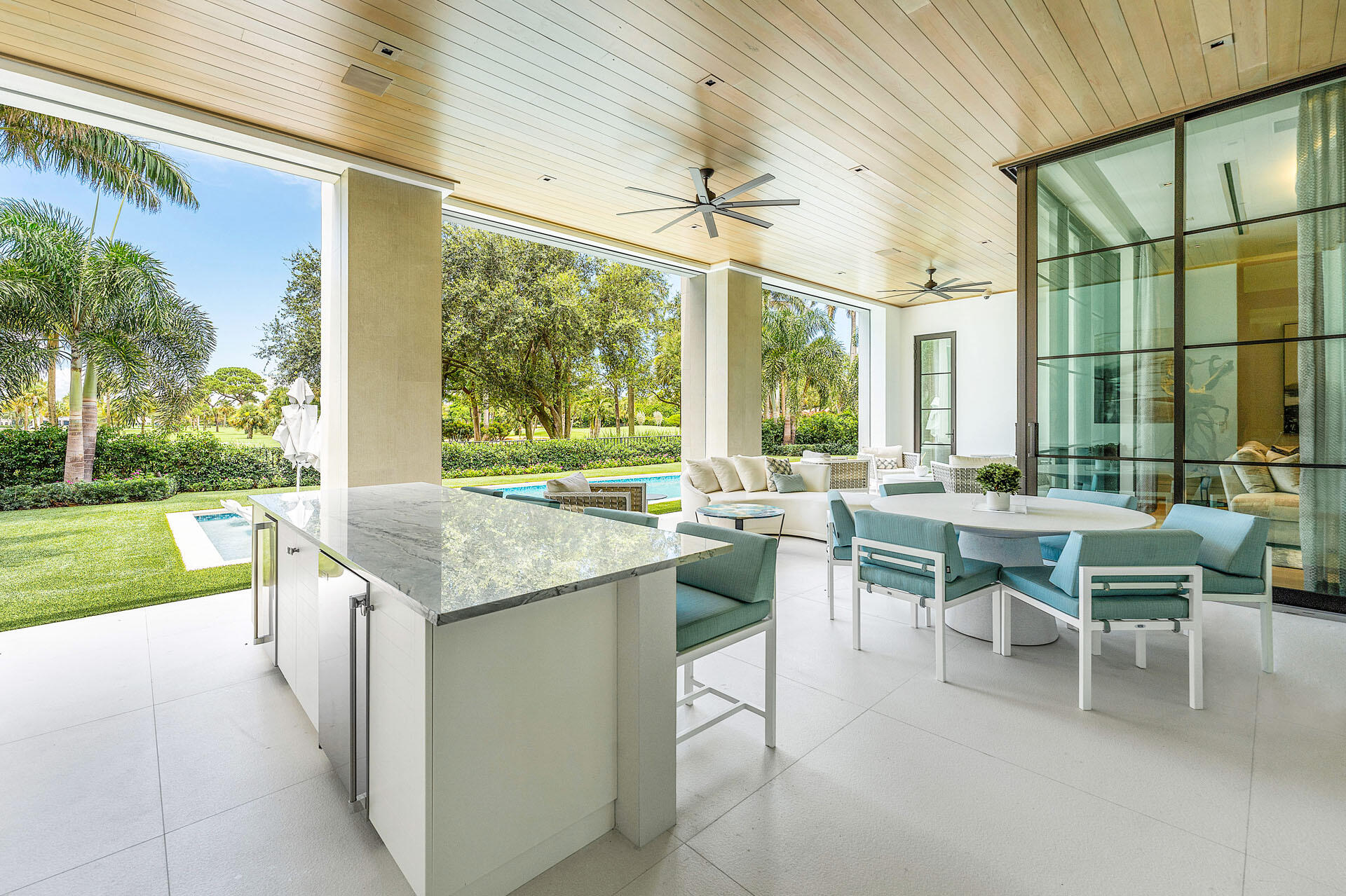 ROYAL PALM YACHT & COUNTR - Residential