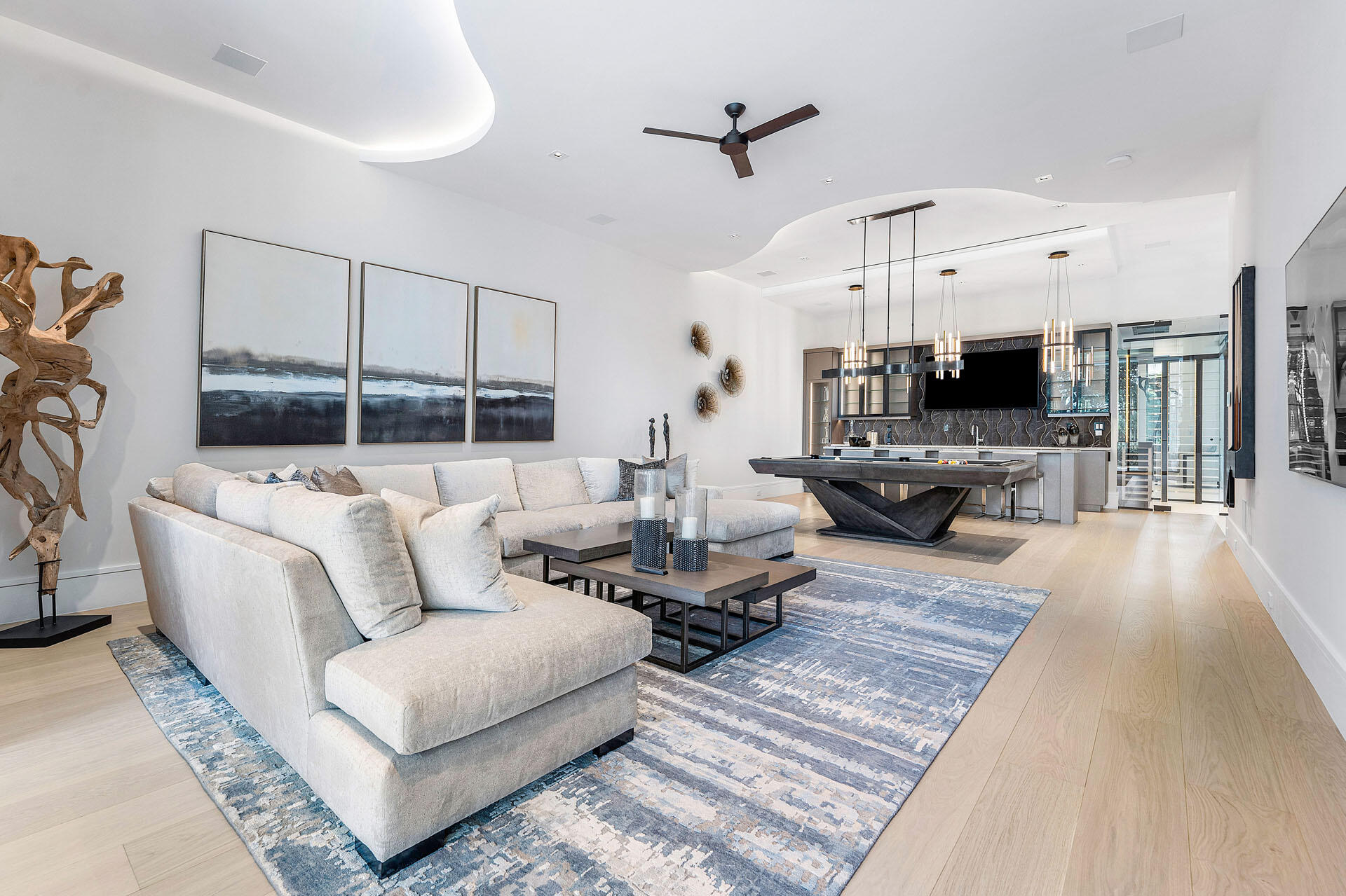 ROYAL PALM YACHT & COUNTR - Residential