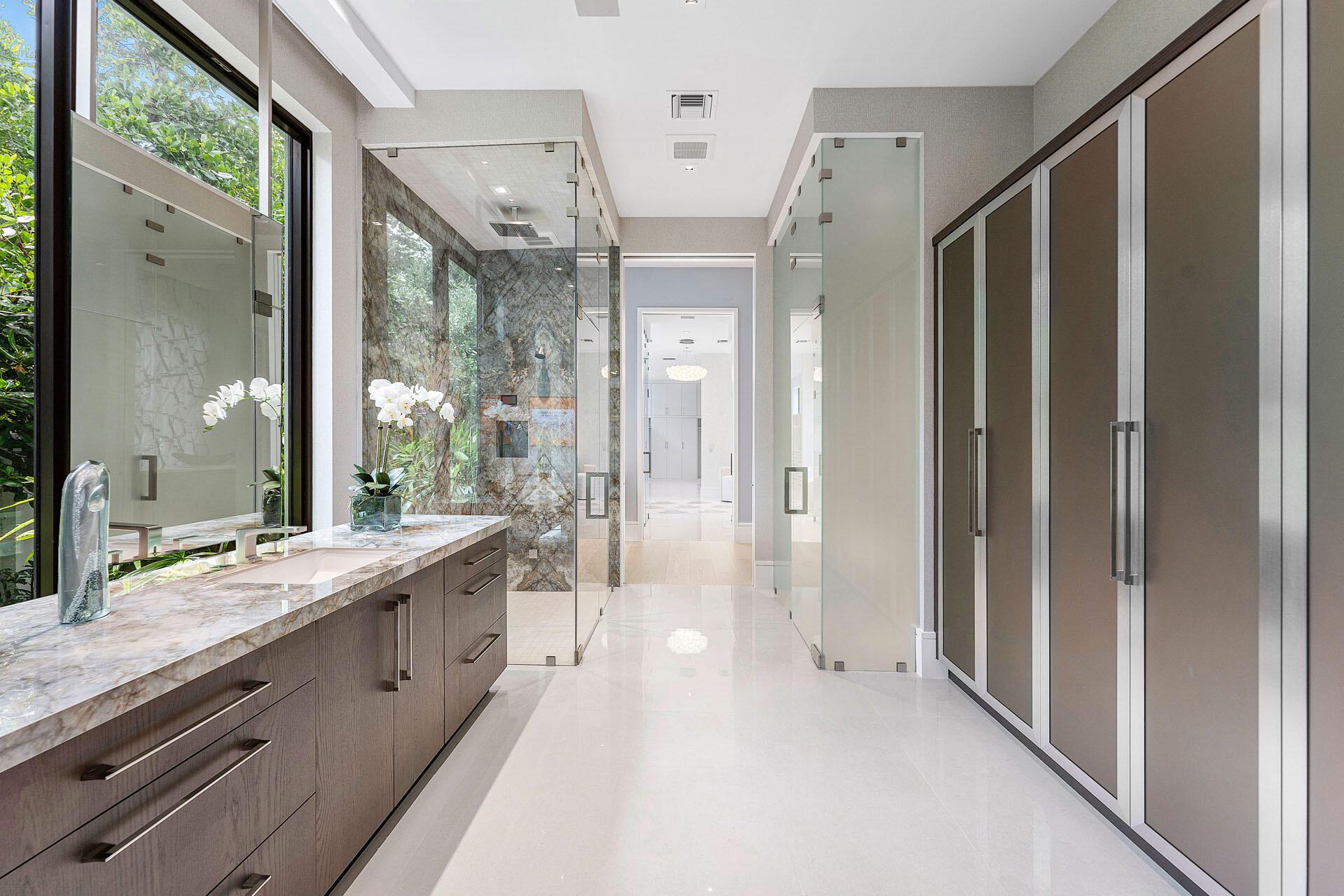 ROYAL PALM YACHT & COUNTR - Residential