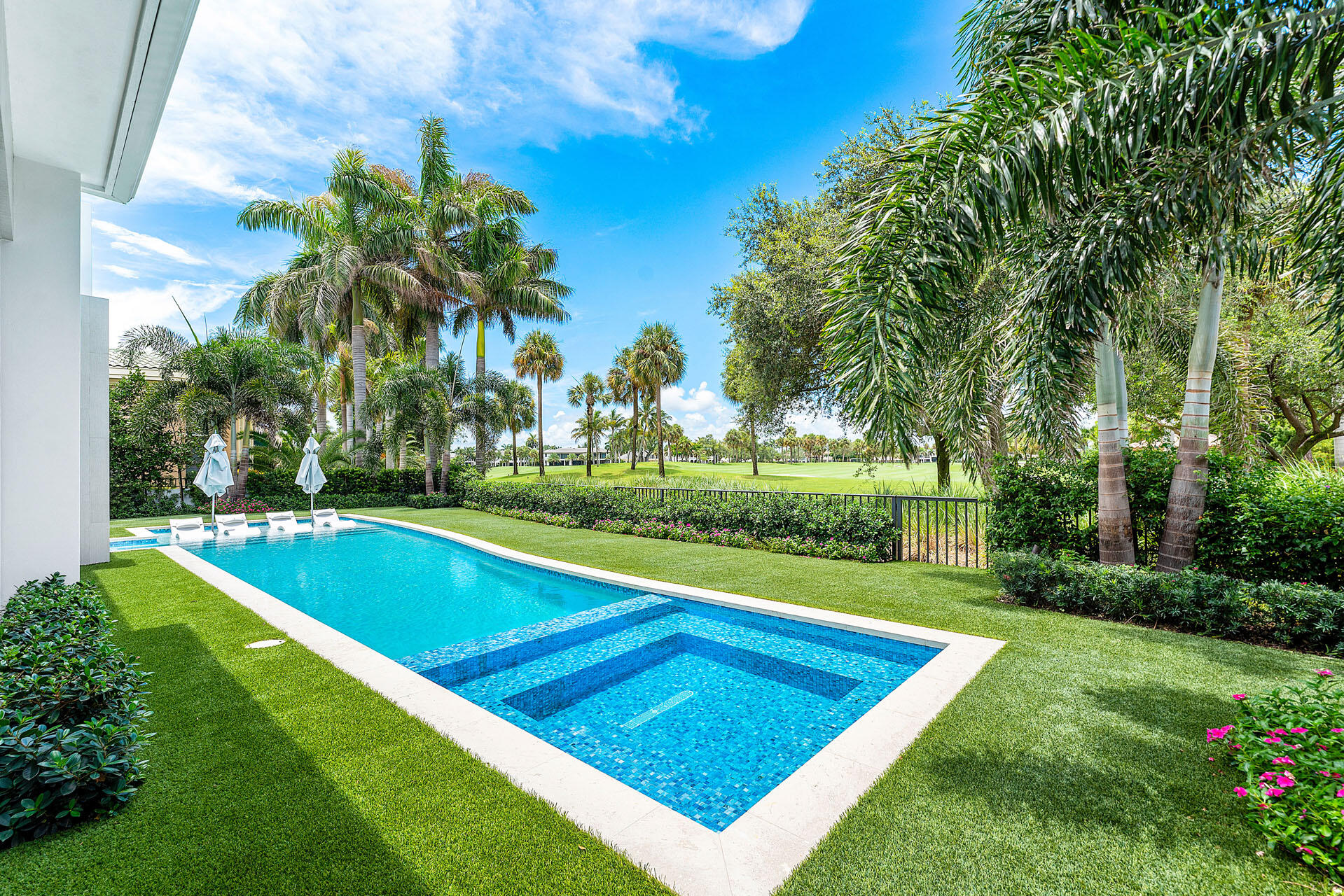 ROYAL PALM YACHT & COUNTR - Residential