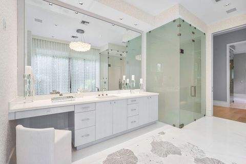 Tiny photo for 471 Royal Palm Way, Boca Raton, FL 33432 (MLS # R11003862)
