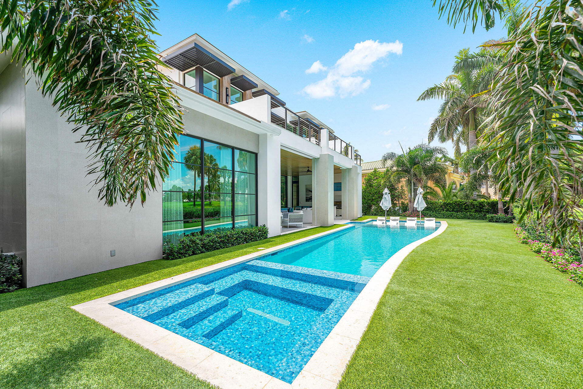 ROYAL PALM YACHT & COUNTR - Residential