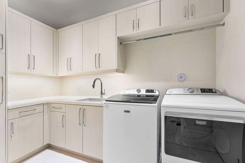 Tiny photo for 471 Royal Palm Way, Boca Raton, FL 33432 (MLS # R11003862)