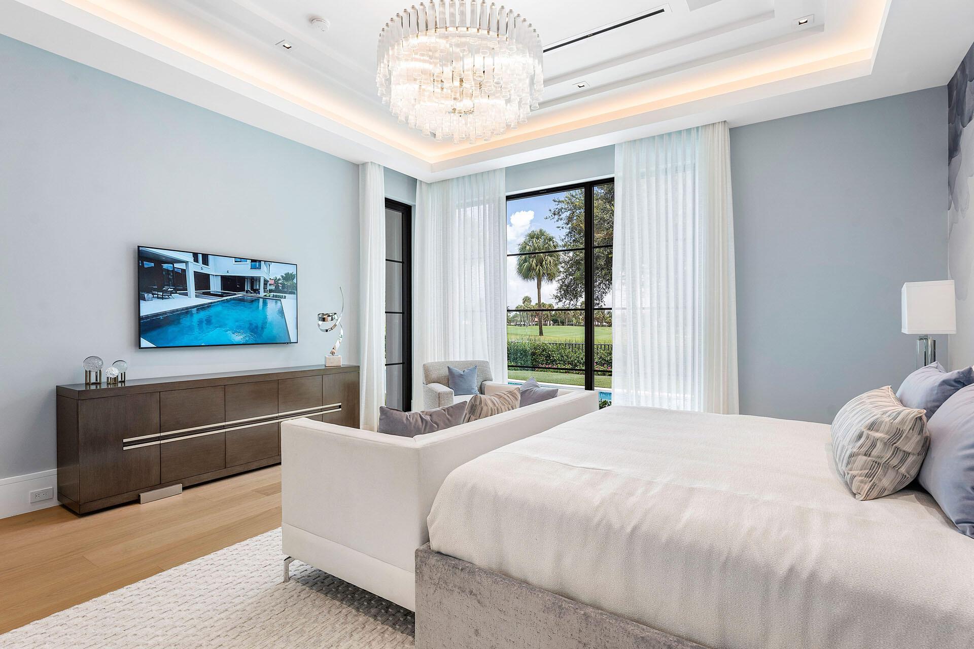 ROYAL PALM YACHT & COUNTR - Residential