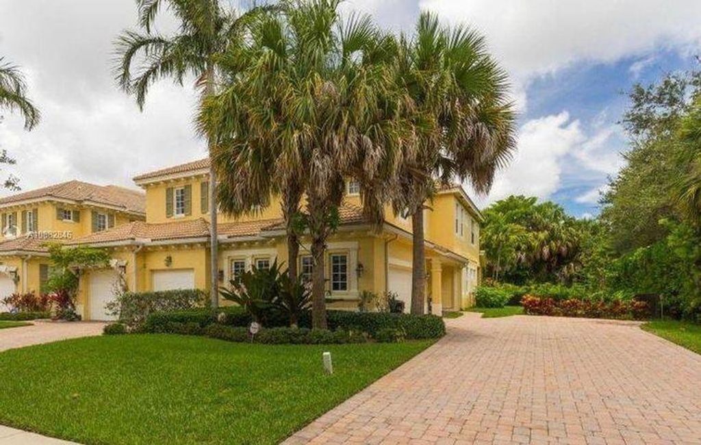 Photo of 4655 Cadiz Circle #4655, Palm Beach Gardens, FL 33418 (MLS # R10753489)