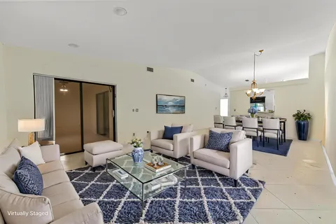 6120 Kings Gate Circle, Delray Beach, FL MLS: R11091576