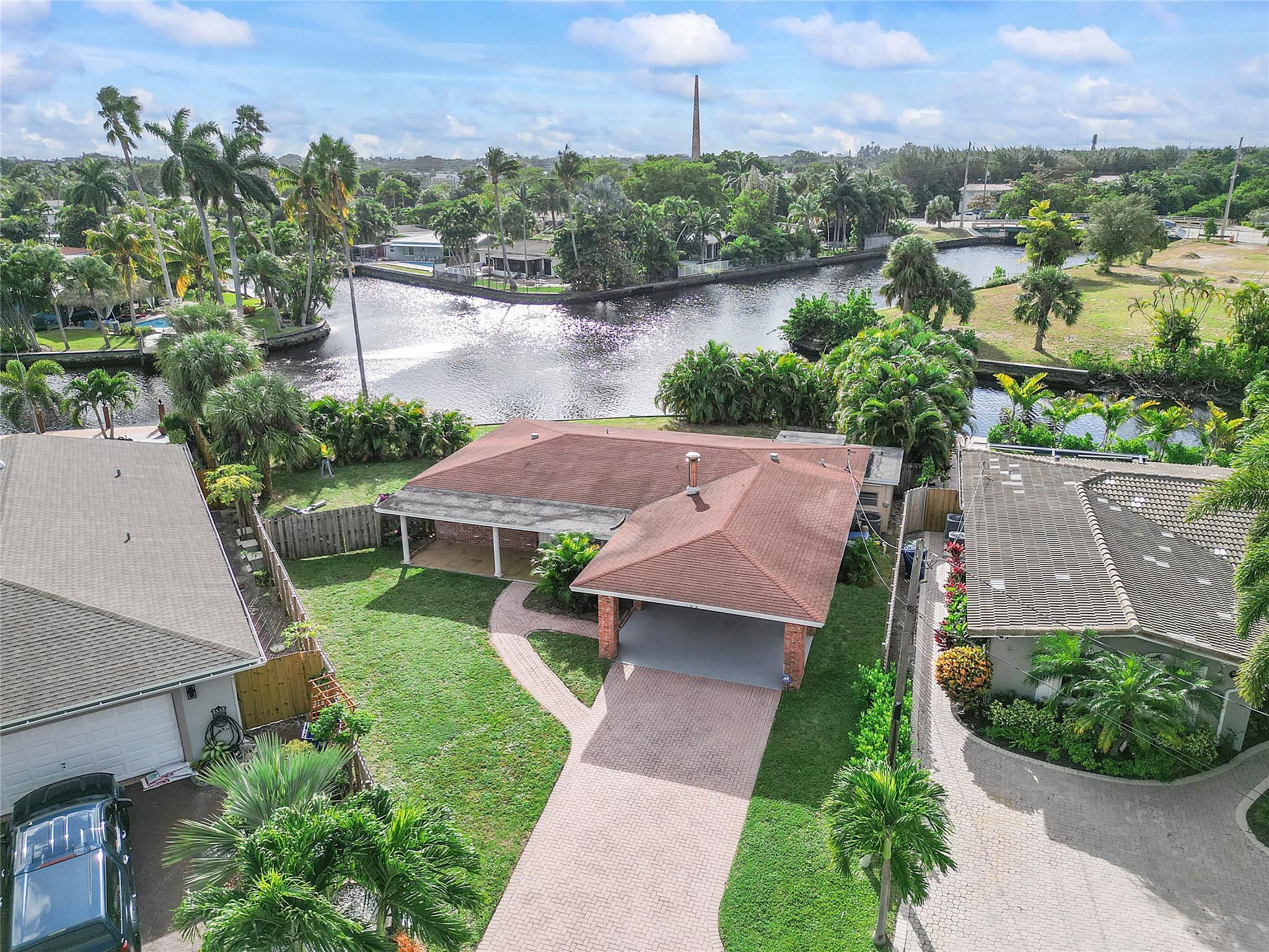 108 NE 30th St