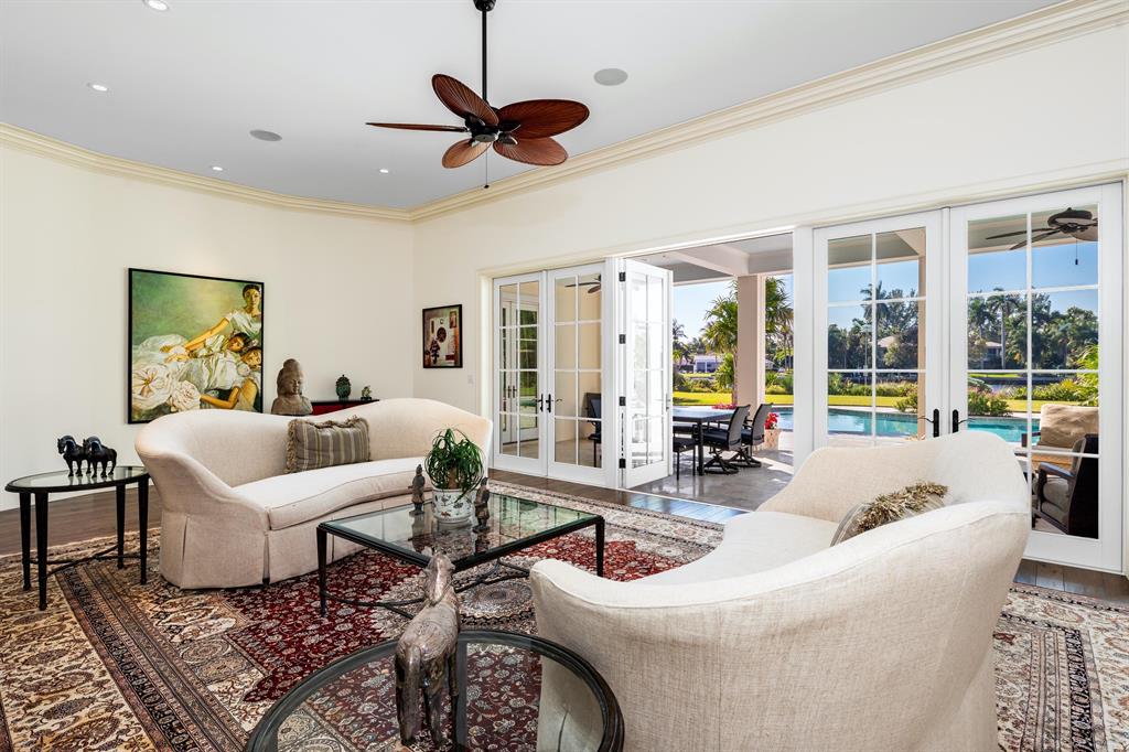 MC LOUTH - Residential