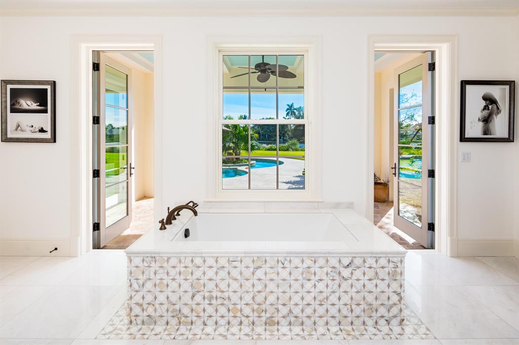 MC LOUTH - Residential