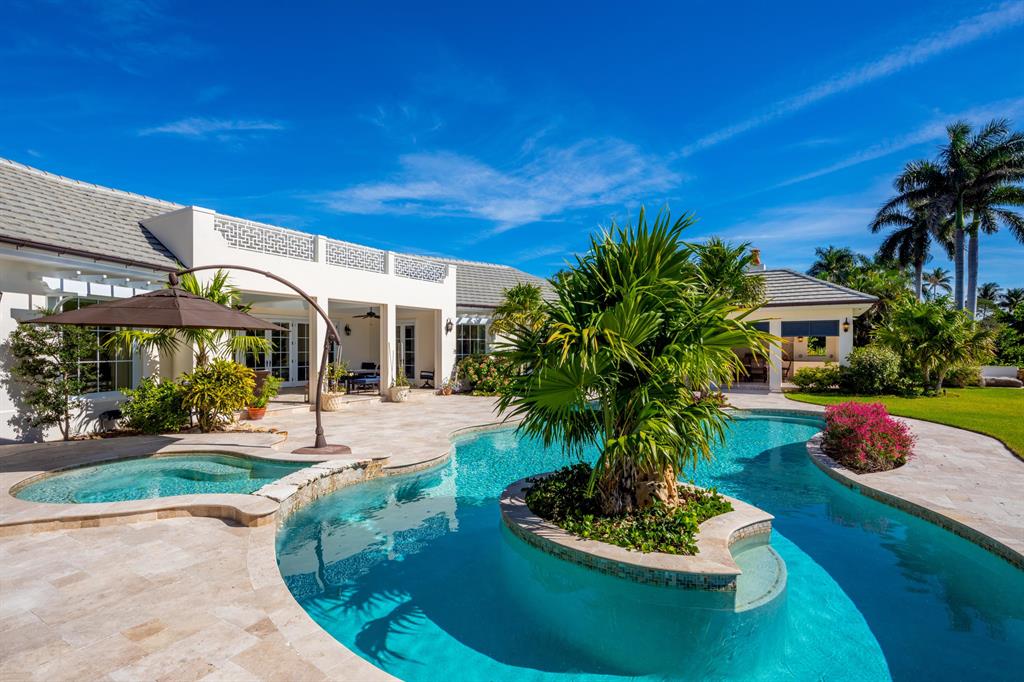 MC LOUTH - Residential