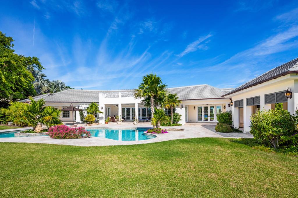 MC LOUTH - Residential