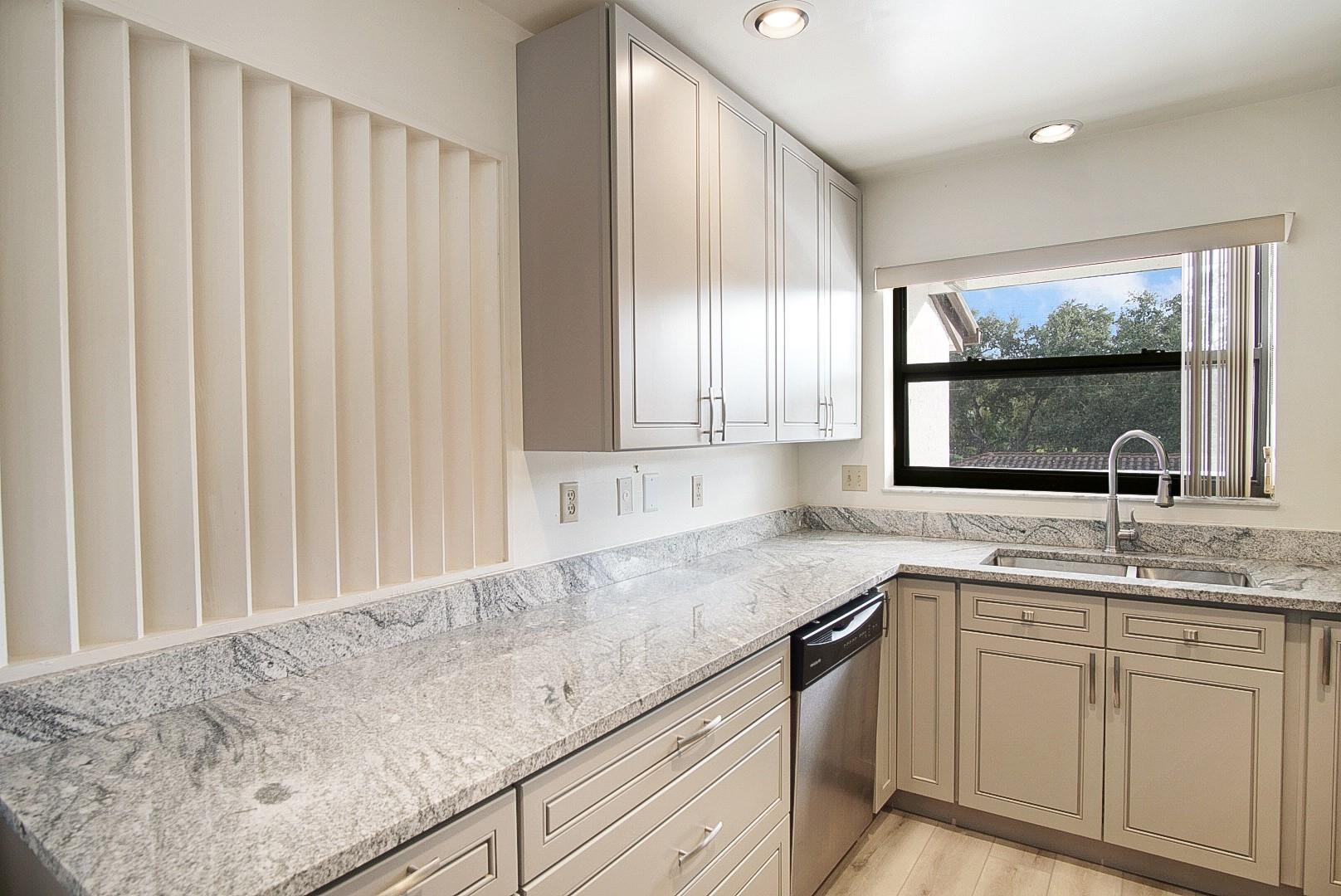 6021 SE Landing Way 7