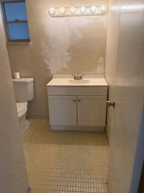 LAKE CLARKE GARDENS CONDO 15 - Residential