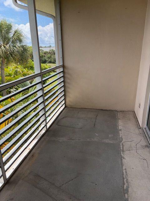 LAKE CLARKE GARDENS CONDO 15 - Residential