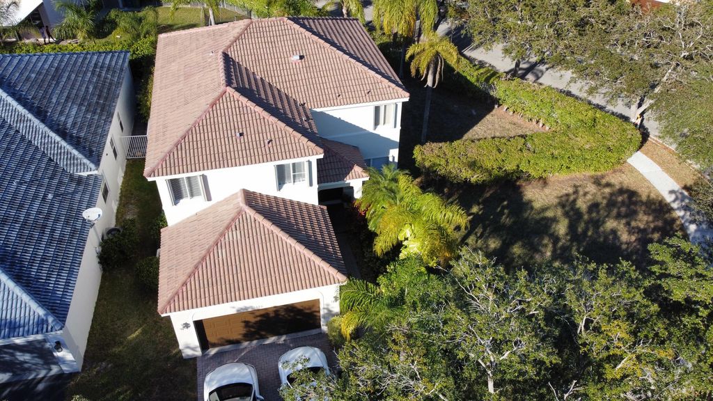 Photo of 1396 Banyan Way, Weston, FL 33327 (MLS # B26035030)