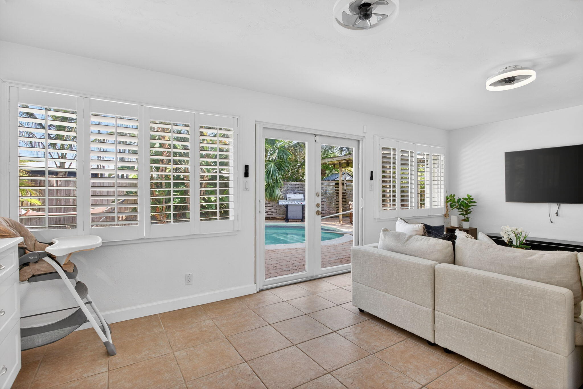 CORAL POINT - Residential