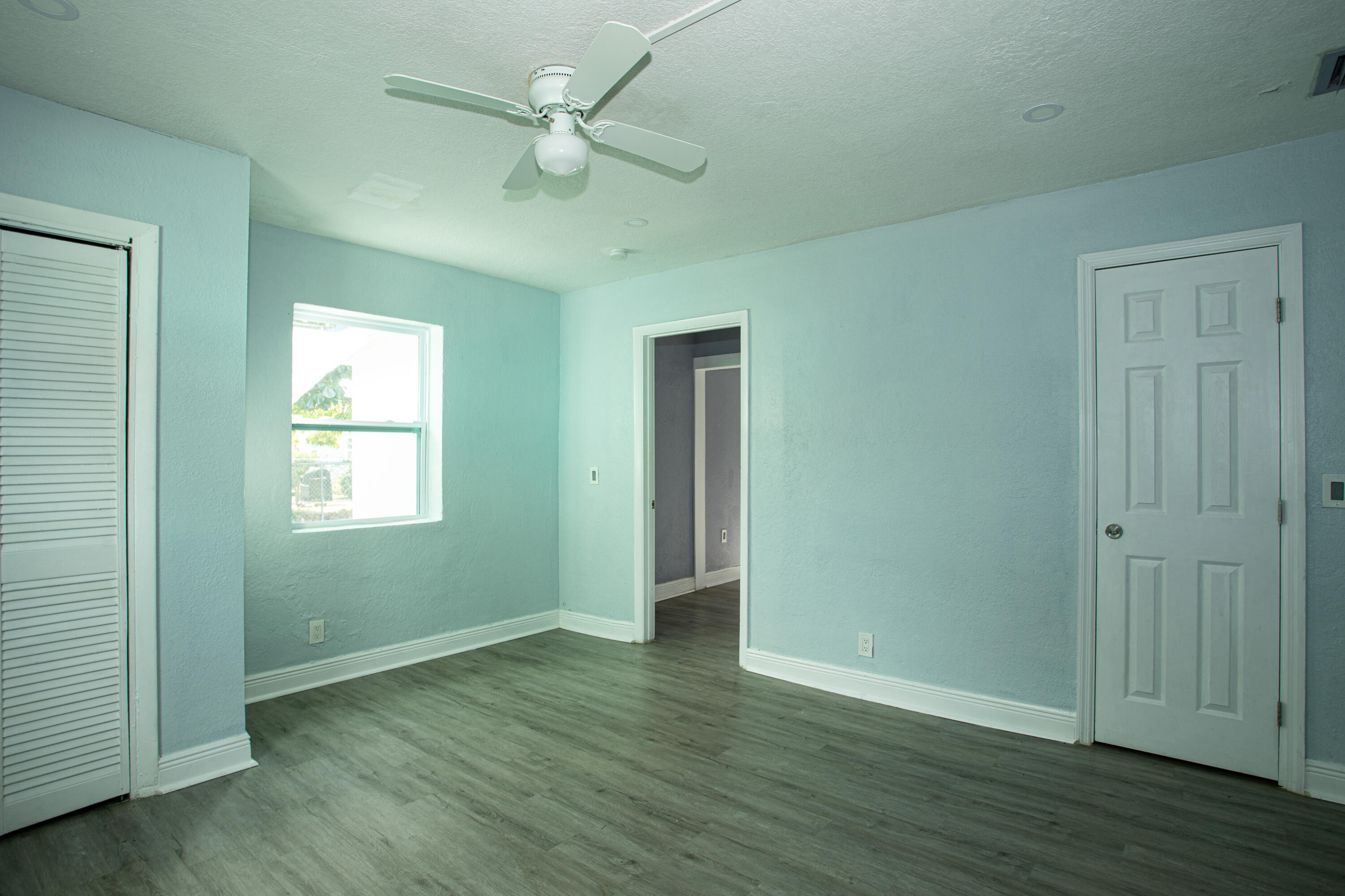 RIVIERA BEACH HGTS ADD 3 IN - Residential Lease