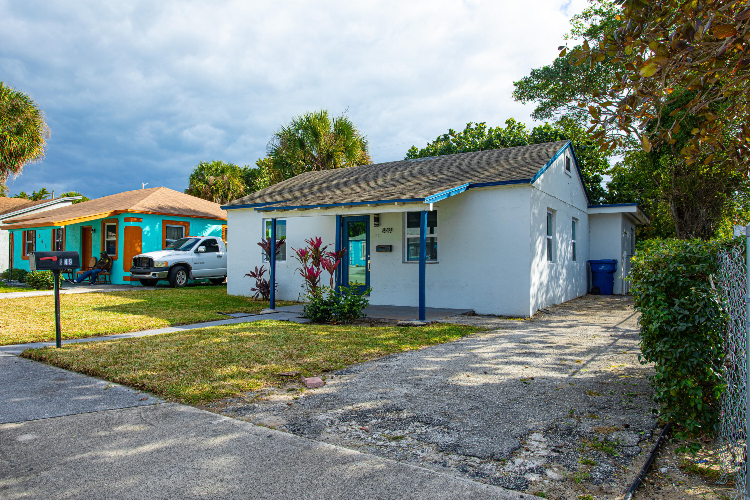 RIVIERA BEACH HGTS ADD 3 IN - Residential Lease