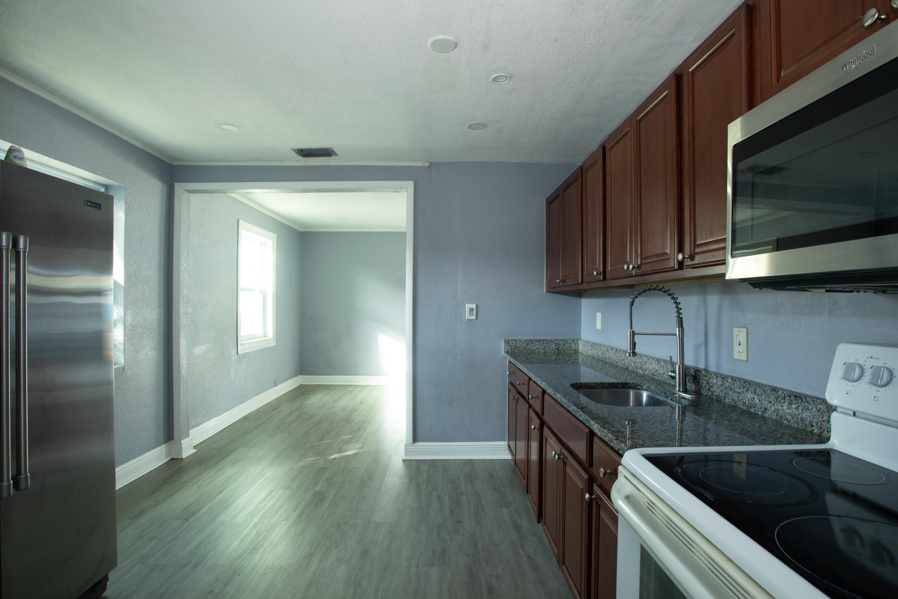 RIVIERA BEACH HGTS ADD 3 IN - Residential Lease