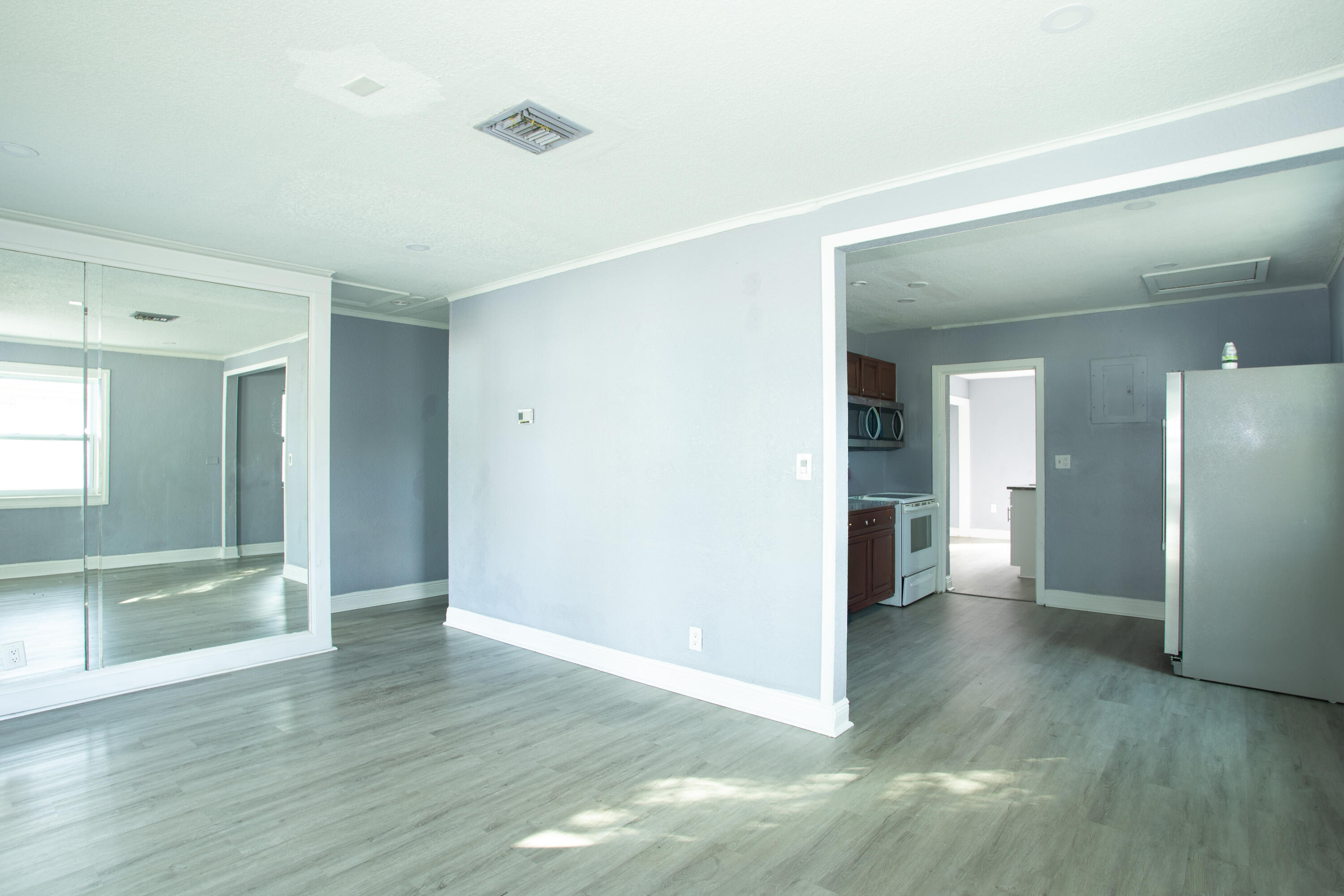 RIVIERA BEACH HGTS ADD 3 IN - Residential Lease