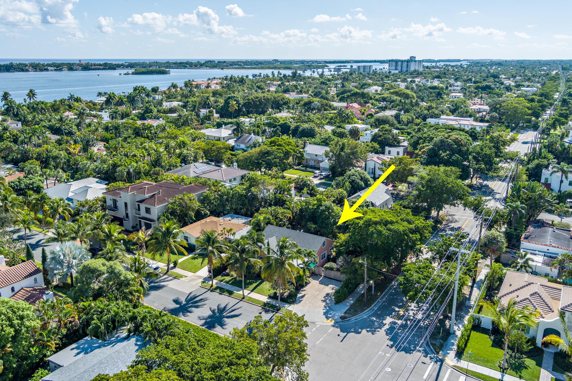 EL CID COURT IN - Residential