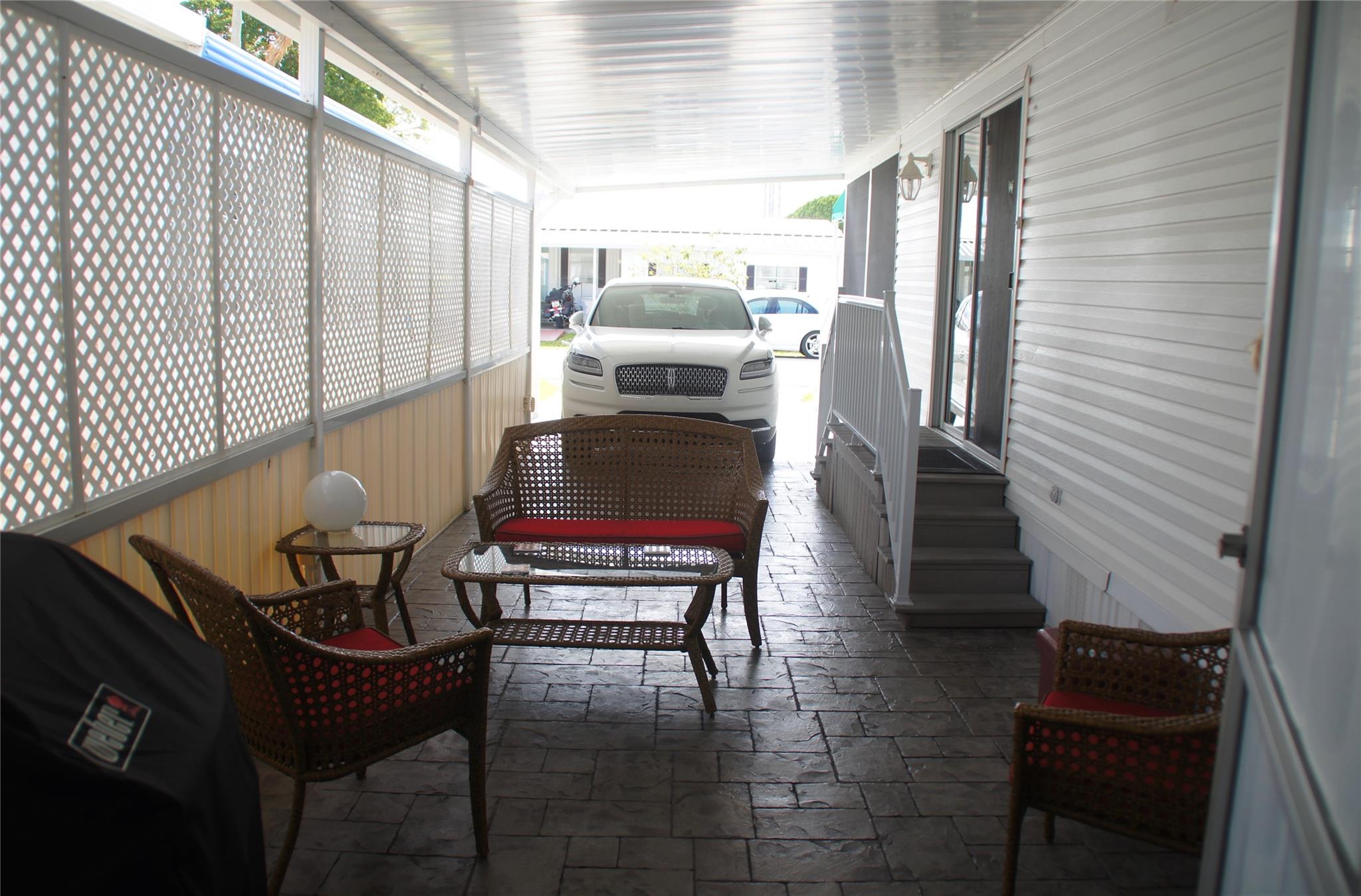 Ravenswood Estates & Mari - Residential