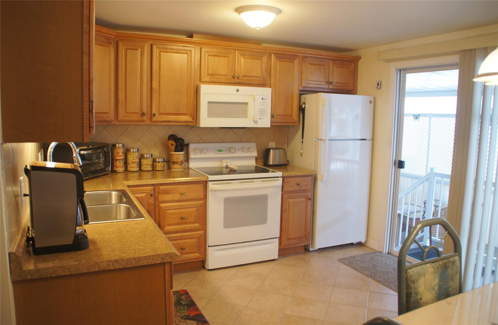 Ravenswood Estates & Mari - Residential