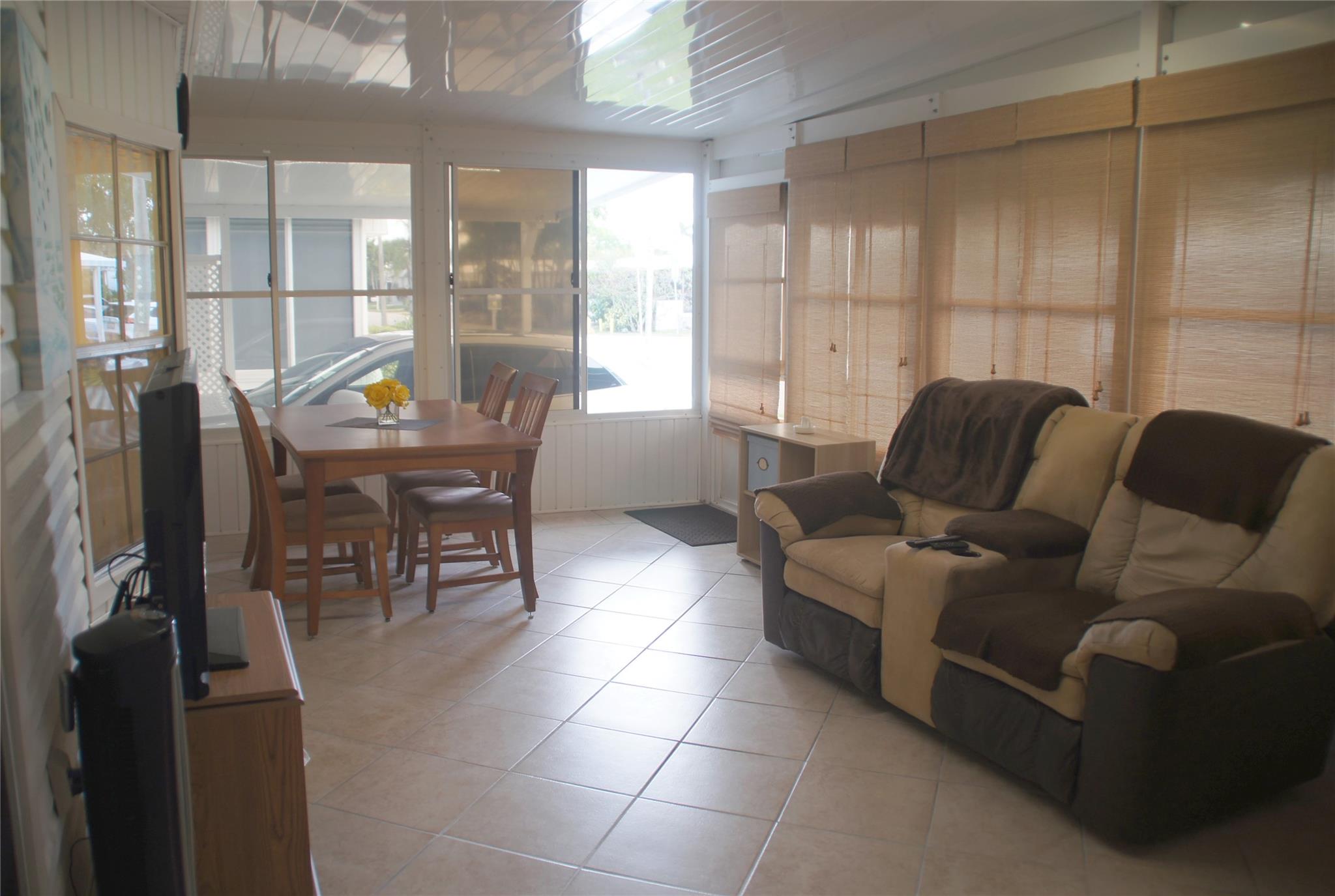 Ravenswood Estates & Mari - Residential