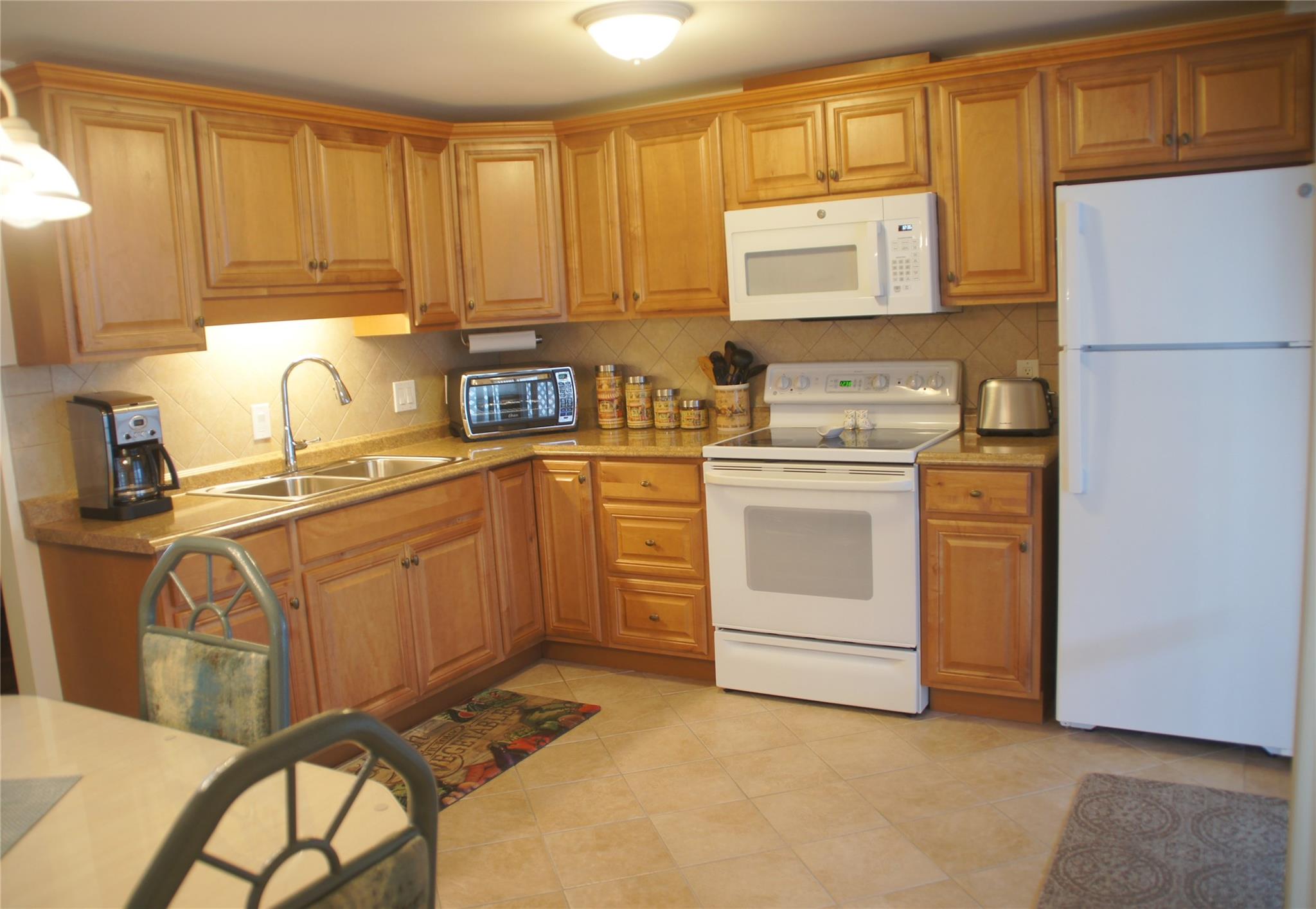 Ravenswood Estates & Mari - Residential