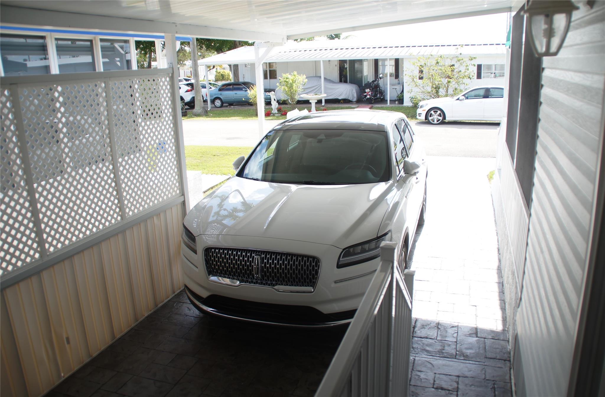 Ravenswood Estates & Mari - Residential