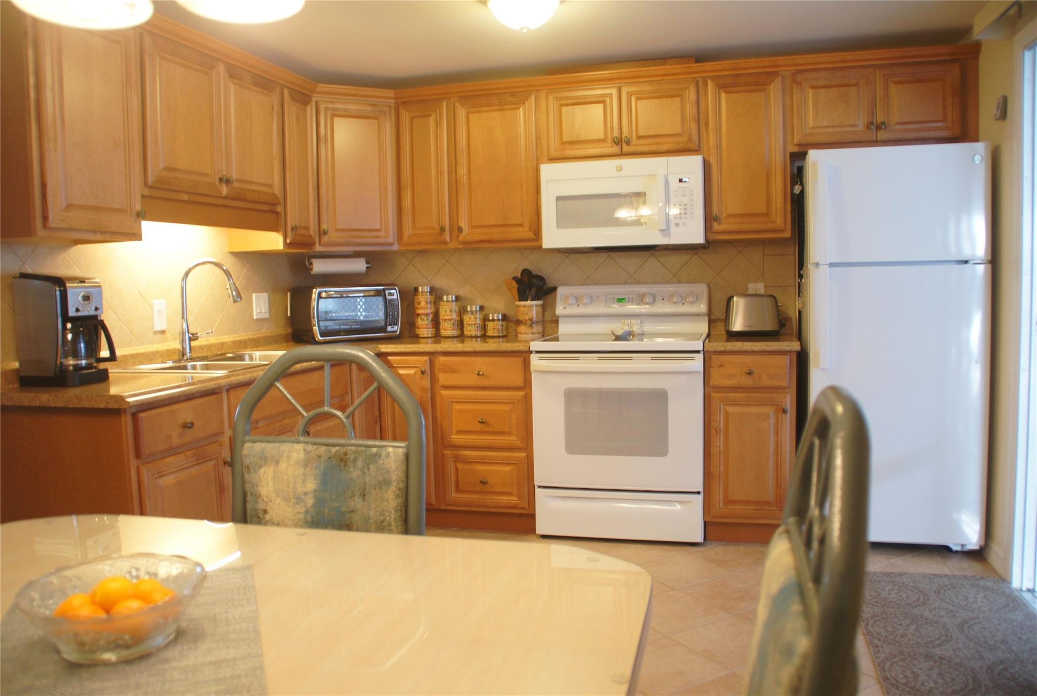 Ravenswood Estates & Mari - Residential