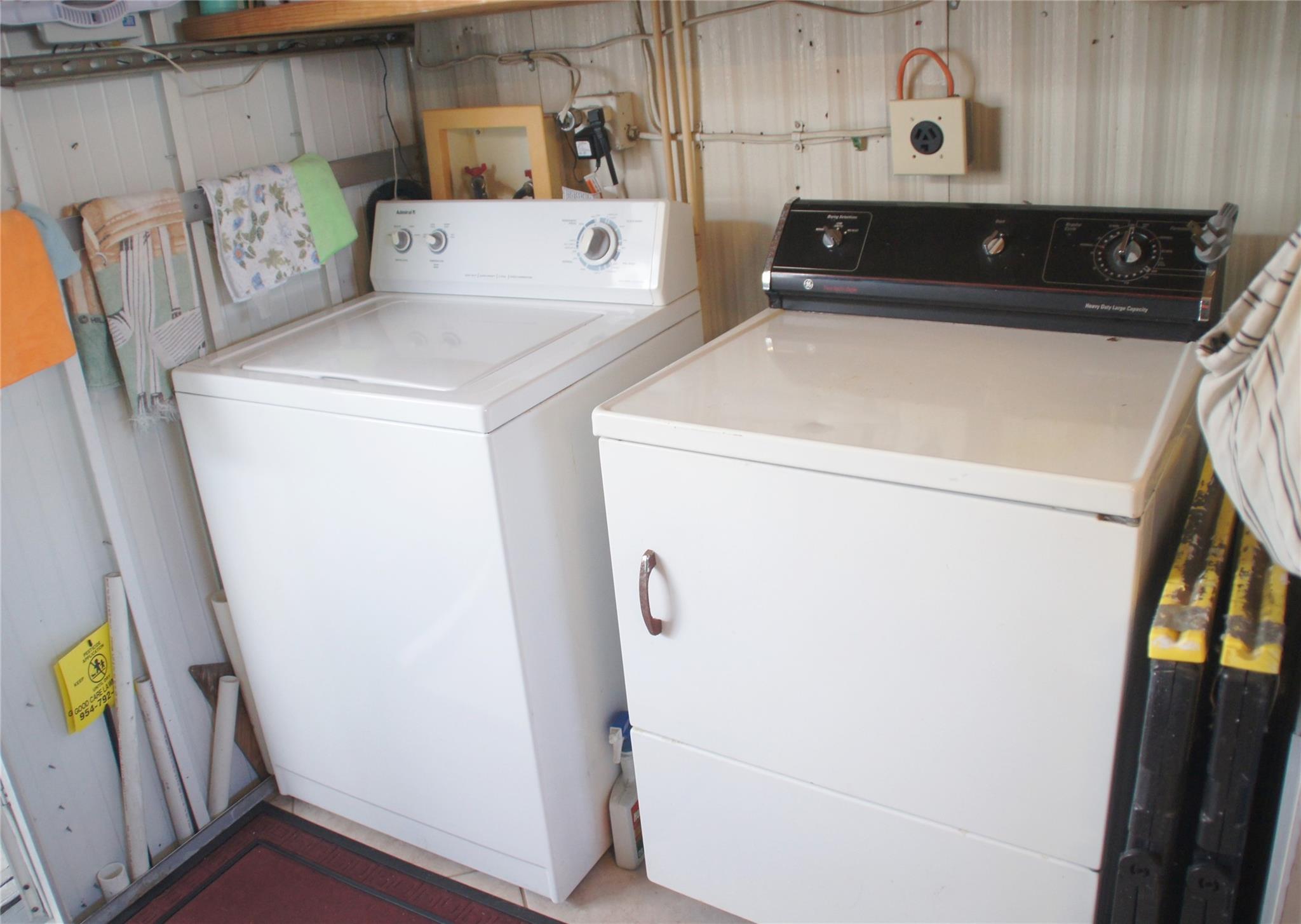 Ravenswood Estates & Mari - Residential