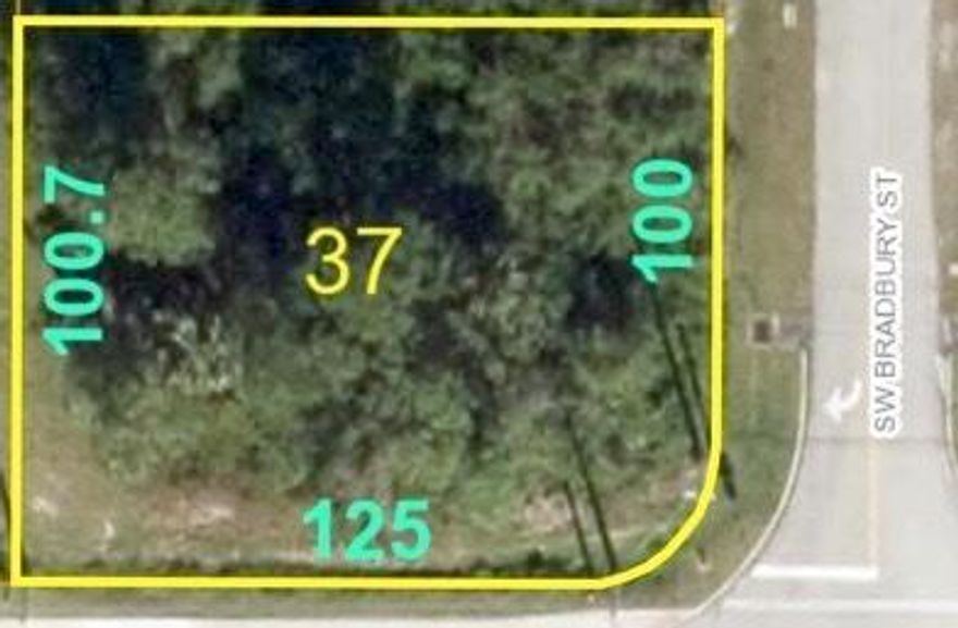 Very nice corner lot to build your dream home on. Easy access to I95.  Adjacent lot at 4594 Bradbury also for sale.