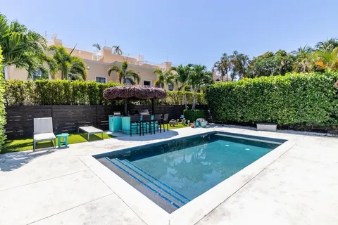 912 NE 17th Ter, Fort Lauderdale, FL MLS: F10504201