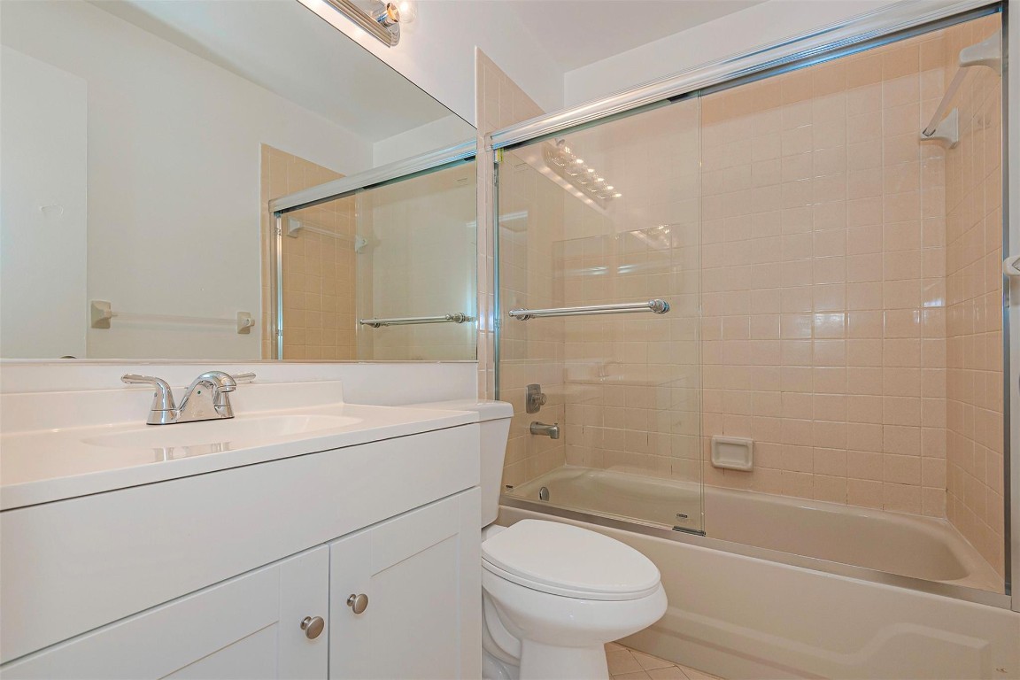 7 Unit Building Coral Springs - Residential Income